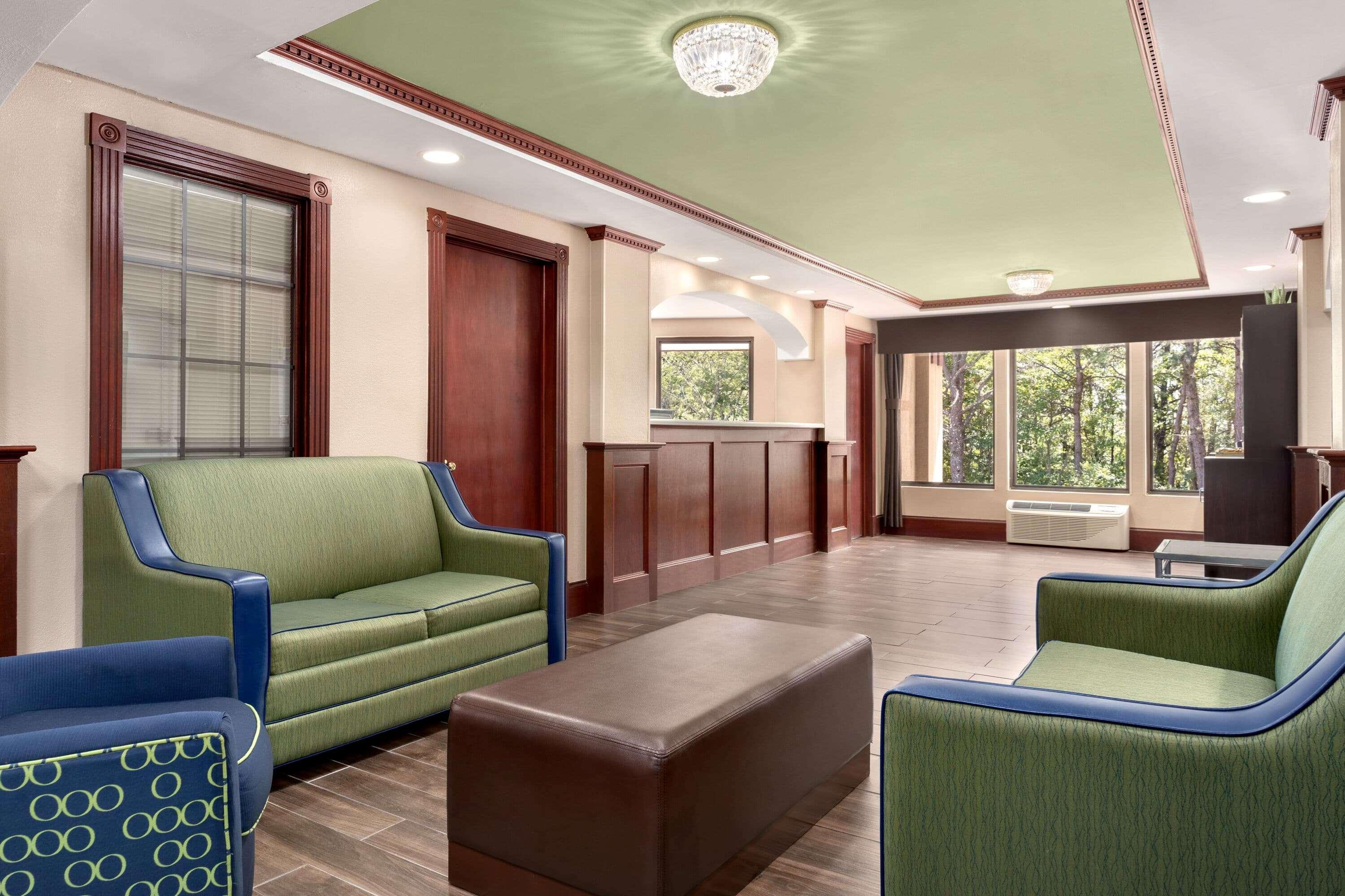 Super 8 By Wyndham West Greenwich/Providence Экстерьер фото