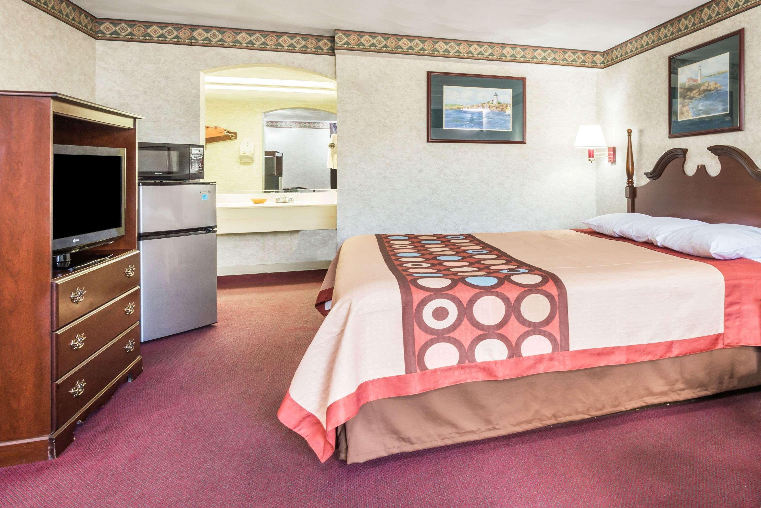 Super 8 By Wyndham West Greenwich/Providence Экстерьер фото