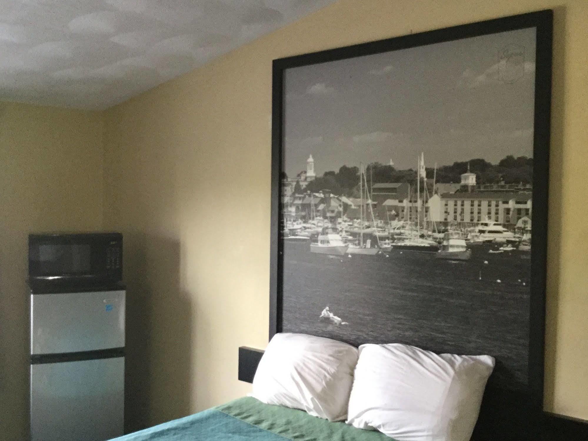 Super 8 By Wyndham West Greenwich/Providence Экстерьер фото